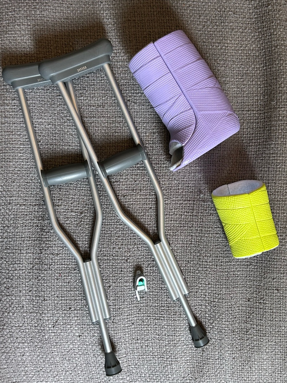 American Girl Crutches & Casts “Feel Better” Set